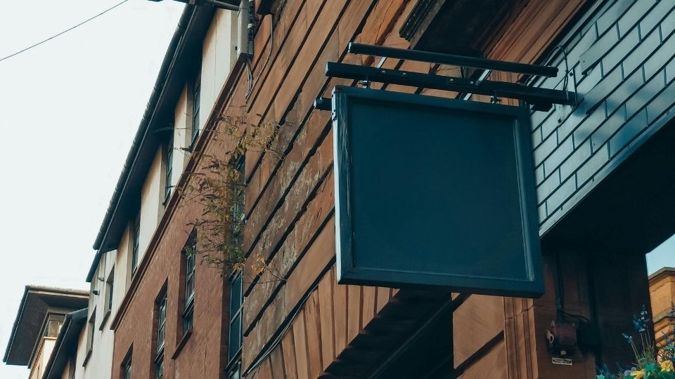 The Power of Storefront Signs: Attracting Customers with Eye-Catching Designs